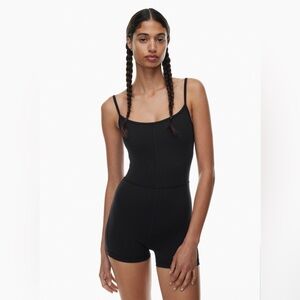 Aritzia - Wilfred 3” Divinity Romper (Black)